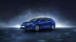 Toyota Avensis po solidnym liftingu w Genewie