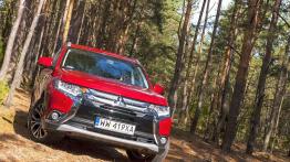 Mitsubishi Outlander - 100 razy "tak"?