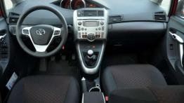 Toyota Verso - Rodzinny paradoks