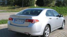 Honda Accord - Przyciasna radość jazdy