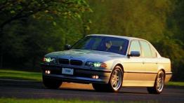 BMW 7 e38 - luksus, do którego trzeba dojrzeć