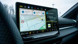 Volkswagen T-Roc 1.5 eTSI DSG R-Line udowadnia, że mały SUV nadaje się w trasę. To murowany hit