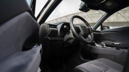 Lexus LBX E-Four Cool to wyjątkowe połączenie Mini i Toyoty. Ideał miejskiego premium