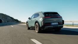 Nowe Porsche Cayenne Electric imponuje tam gdzie tego nie widać. 1156 KM i setka w 2,5 sekundy
