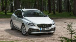 Volvo V40 II