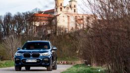 BMW X3 20d 190 KM - galeria redakcyjna - widok z przodu