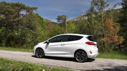 Ford Fiesta ST - galeria redakcyjna - lewy bok