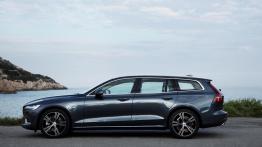 Volvo V60 II  Kombi 2.0 B4 Diesel Mild Hybrid 211KM 155kW 2020-2023