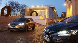 Renault Espace V Initiale Paris (2015) - przód - inne ujęcie