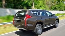 Mitsubishi Pajero Sport II SUV Facelifting