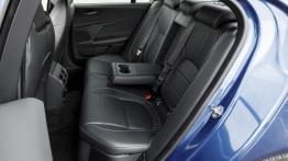 Jaguar XE 2.5t R-Sport Bluefire (2015) - tylna kanapa