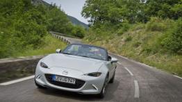 Mazda MX-5 IV White (2015) - widok z przodu