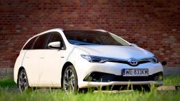 Toyota Auris II Touring Sports Facelifting 1.8 Hybrid 136KM 100kW 2015-2018