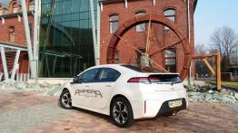 Opel Ampera Hatchback 5d Elektryczny 150KM - galeria redakcyjna - widok z tyłu