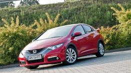Honda Civic IX Hatchback 5d 1.8 i-VTEC 142KM - galeria redakcyjna - widok z przodu