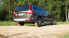 Volvo XC70 II Kombi 2.4 D5 215KM - galeria redakcyjna - widok z tyłu