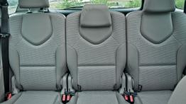 Peugeot 308 SW Facelifting 1.6 e-HDI FAP STT 112KM - galeria redakcyjna - tylna kanapa