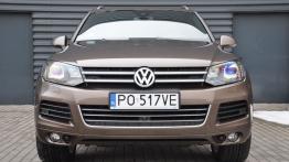 Volkswagen Touareg II SUV 4.2 V8 TDI 340KM - galeria redakcyjna - widok z przodu