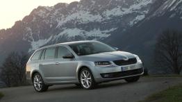 Skoda Octavia III Kombi 4x4 TSI (2013) - prawy bok