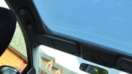 Toyota Verso-S - galeria redakcyjna - szyberdach od wewnątrz