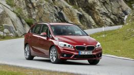 BMW 218d Active Tourer (2014) - widok z przodu