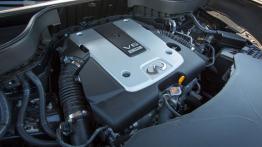 Infiniti QX70 (2014) - silnik