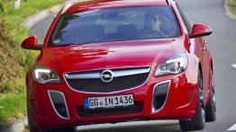 Opel Insignia OPC Sports Tourer Facelifting (2013) - widok z przodu