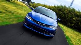 Chrysler 200S (2015) - widok z przodu