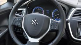 Suzuki SX4 S-cross 1.6 VVT 120KM - galeria redakcyjna - kierownica