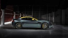 Aston Martin V8 Vantage N430 (2014) - prawy bok