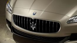 Maserati Quattroporte VI - grill