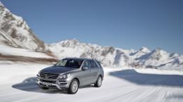 Mercedes ML 350 (W166) 4MATIC - widok z przodu