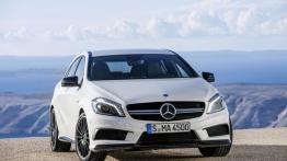 Mercedes A45 AMG (2013) - widok z przodu