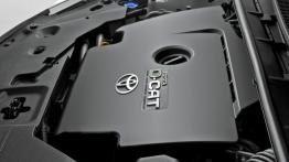 Toyota Avensis III Wagon 1.6 Valvematic 132KM 97kW 2009-2011