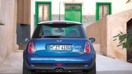 Mini Cooper S 2005 - widok z tyłu
