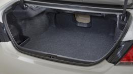 Toyota Avalon 2010 - bagażnik