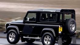 Land Rover Defender III 90 Pick Up 2.2 TD4 122KM 90kW 2012-2016