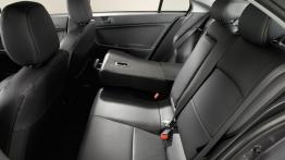 Mitsubishi Lancer IX Hatchback - tylna kanapa
