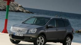Nissan Qashqai + 2 2009 - widok z przodu