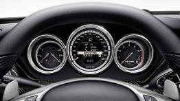 Mercedes CLS AMG 2011 - deska rozdzielcza