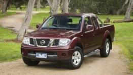 Nissan Navara III King Cab Facelifting 2.5D 190KM 140kW od 2010