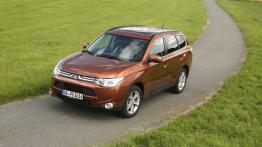 Mitsubishi Outlander III - widok z przodu