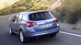 Opel Astra J Sports Tourer 1.7 CDTI ECOTEC 125KM 92kW 2010-2012