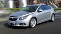 Chevrolet Cruze hatchback ECO-TEC - widok z przodu