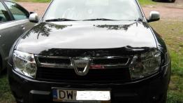 Dacia Duster  - galeria społeczności - przód - reflektory wyłączone