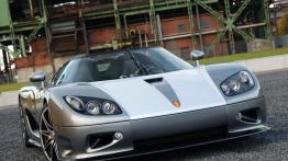 Koenigsegg CCR Edo Competition - przód - reflektory wyłączone