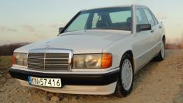 Mercedes 190 2.0 E 113KM 83kW 1985-1986