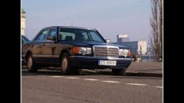 Mercedes Klasa S W126 Sedan 5.6 SEL 272KM 200kW 1985-1987