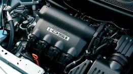 Honda Jazz 2005 - pokrywa silnika otwarta