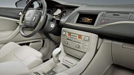 Citroen C5 Sedan 2007 - widok ogólny wnętrza z przodu